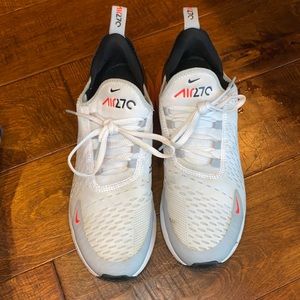 Nike Air 270